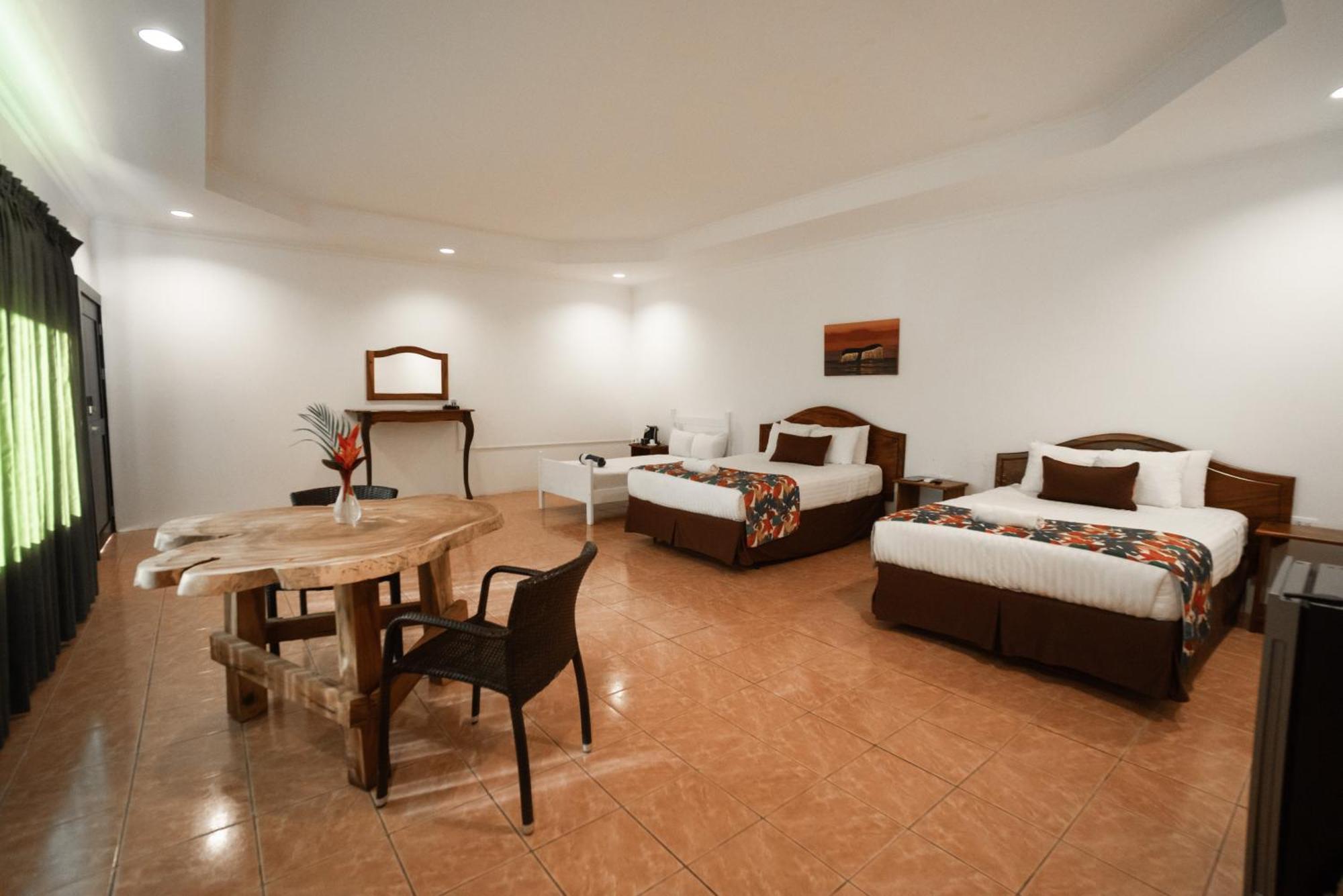 Hotel Costa Pacifica Естерильос Екстериор снимка