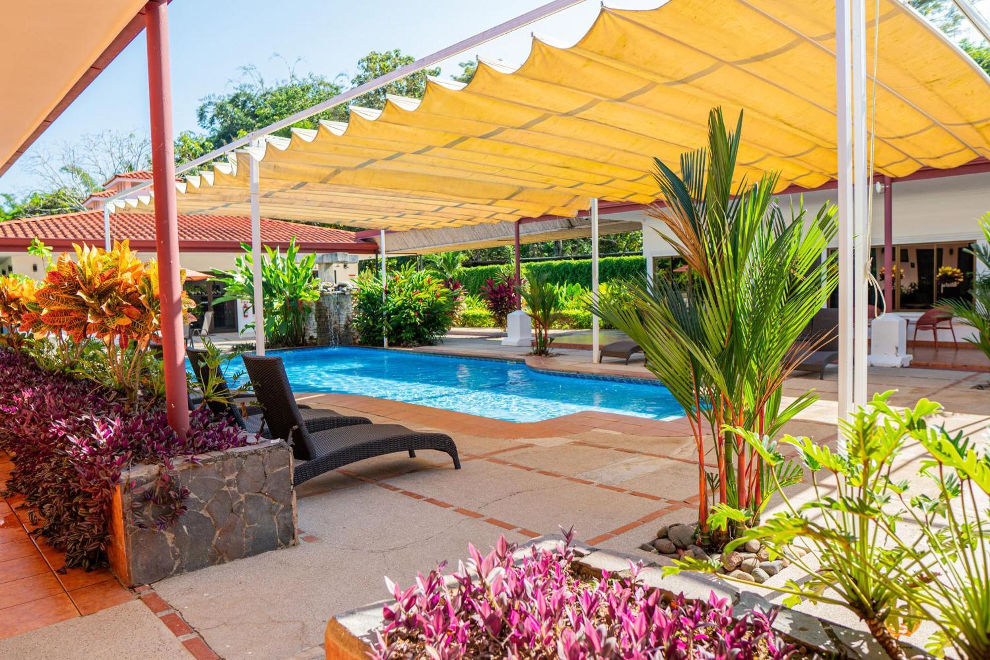 Hotel Costa Pacifica Естерильос Екстериор снимка